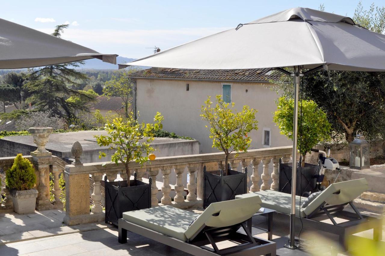 Le Petit Chateau Châteauneuf-de-Gadagne エクステリア 写真