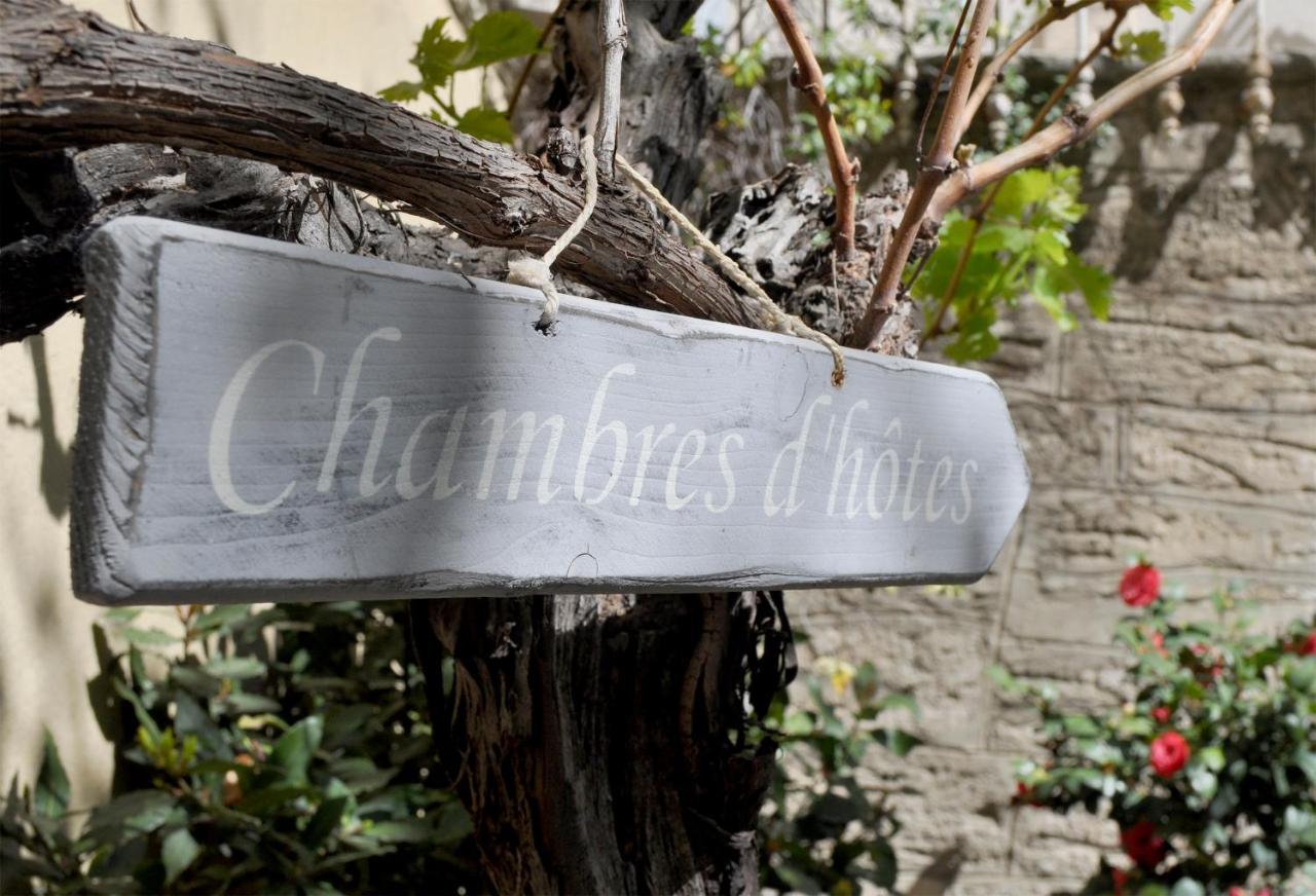 Le Petit Chateau Châteauneuf-de-Gadagne エクステリア 写真