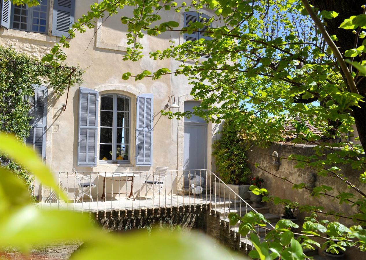 Le Petit Chateau Châteauneuf-de-Gadagne エクステリア 写真